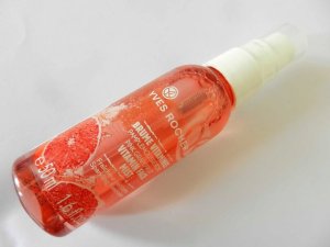 Yves-Rocher-Pink-Grapefruit-Vitamin-Face-Mist-packaging
